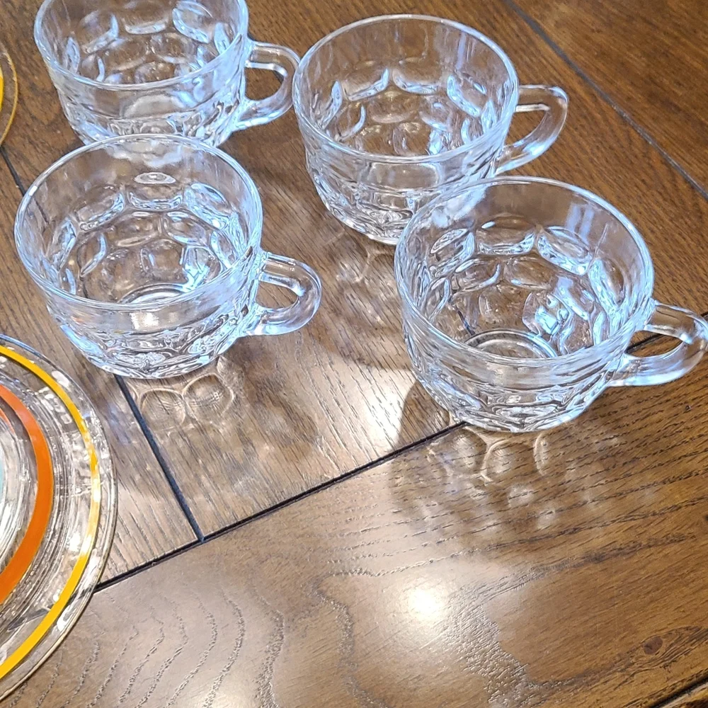 Anchor Hocking  snack plates with Federal Glass punch cups set of 4🐣